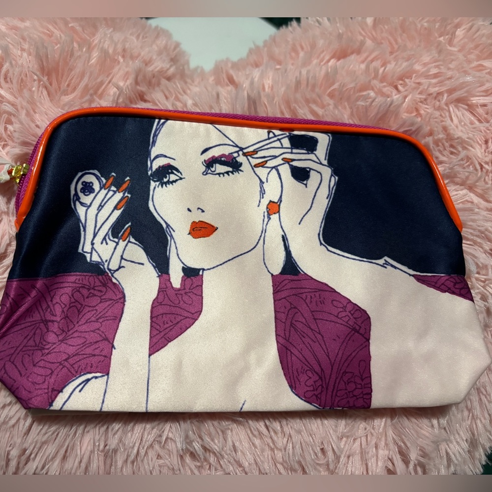 Estée Lauder Makeup Bag New